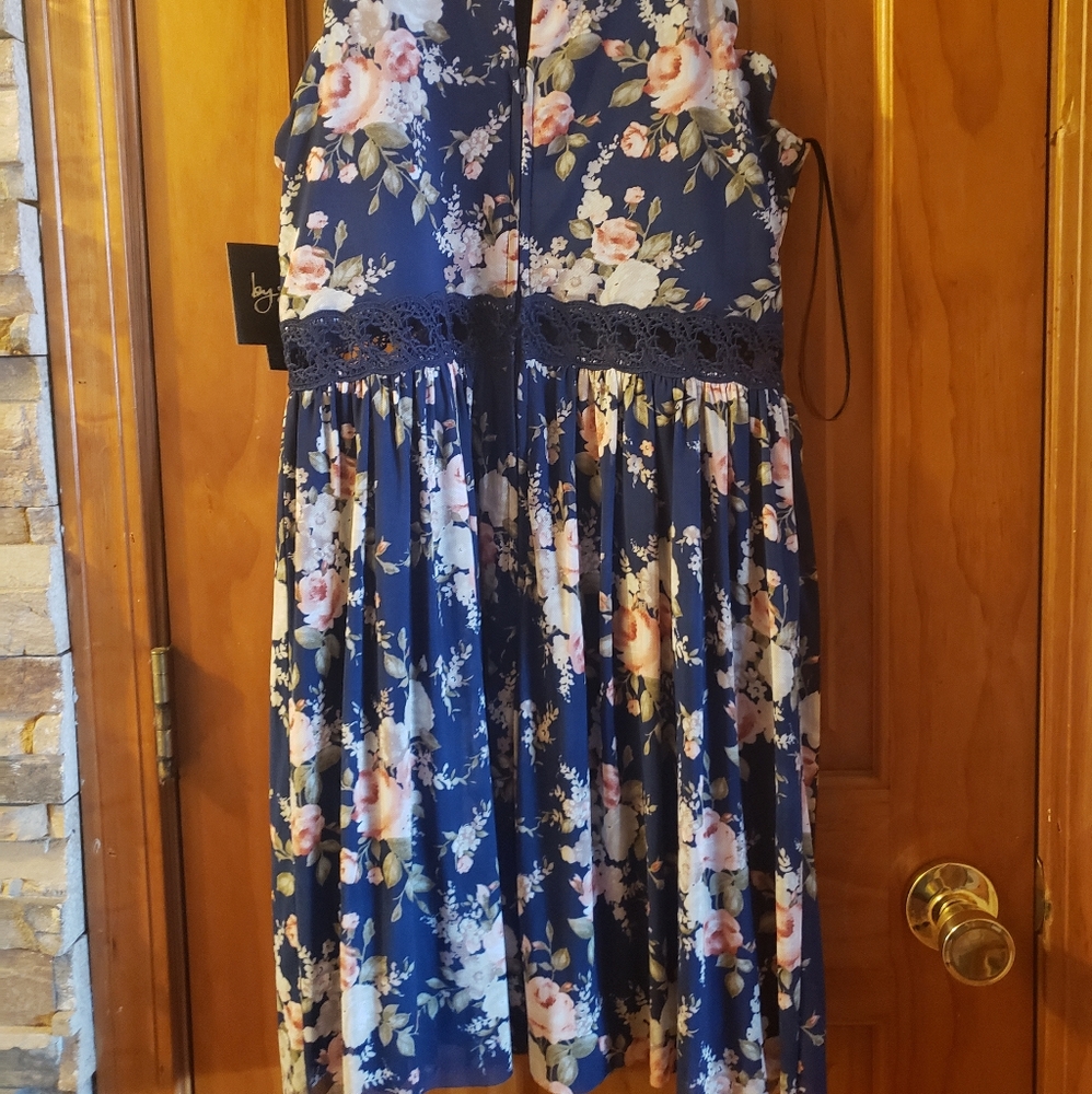Juniors floral dress
